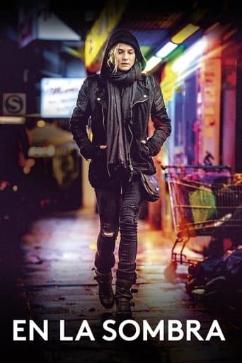 En la sombra poster