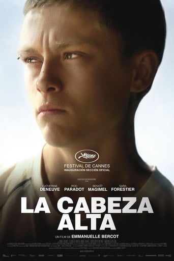 La cabeza alta poster