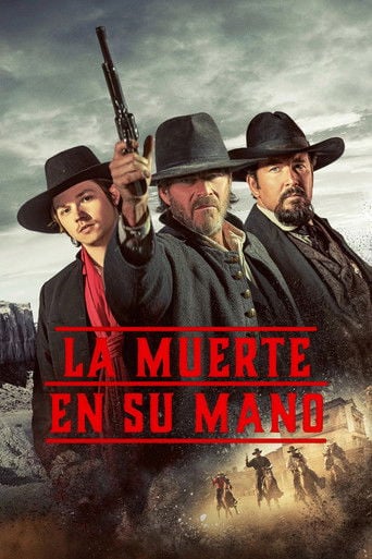 La muerte en su mano poster