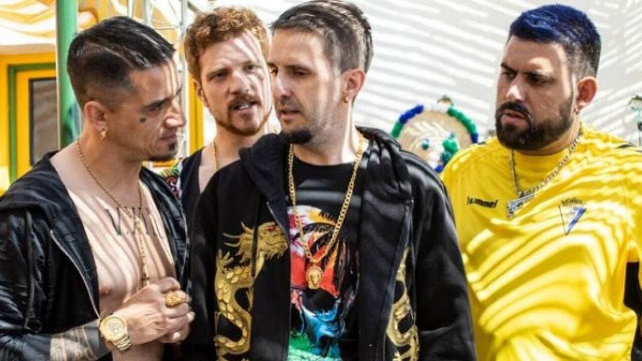 Undercover Wedding Crashers