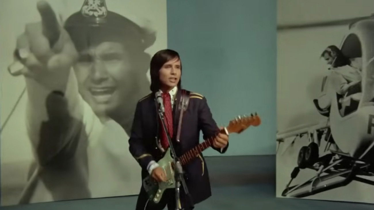 Roberto Carlos, Looking for Adventure